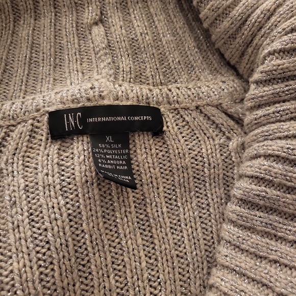Shrug sweater - Picture 2 of 2